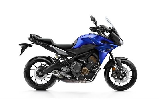 YAMAHA TRACER 900 - мотоциклет под наем в Сиракуза