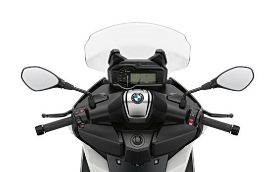 BMW C 400 X - аренда скутеров Малага